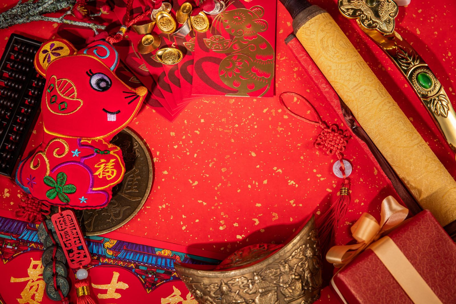 How do Chinese People Decorate for Chinese New Year?-The Top 8 Decorations